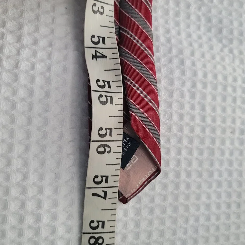Givenchy Gentlemen Paris Mens  Striped Silk Tie - Picture 8 of 8
